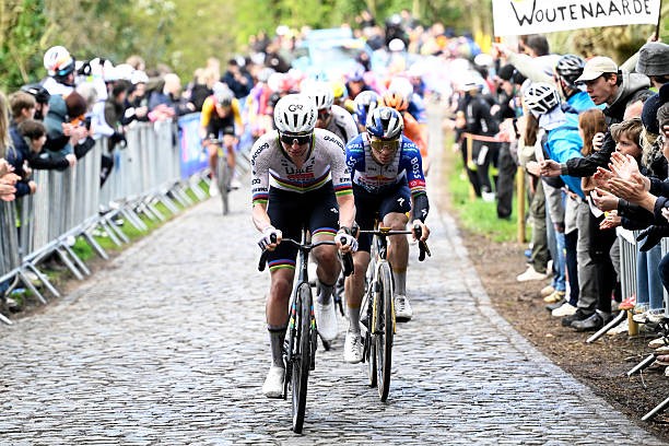 girodociclismo.com.br tadej pogacar e impressionante mas podemos contra atacar remco evenepoel concede entrevista e projeta a liege bastogne liege image 2