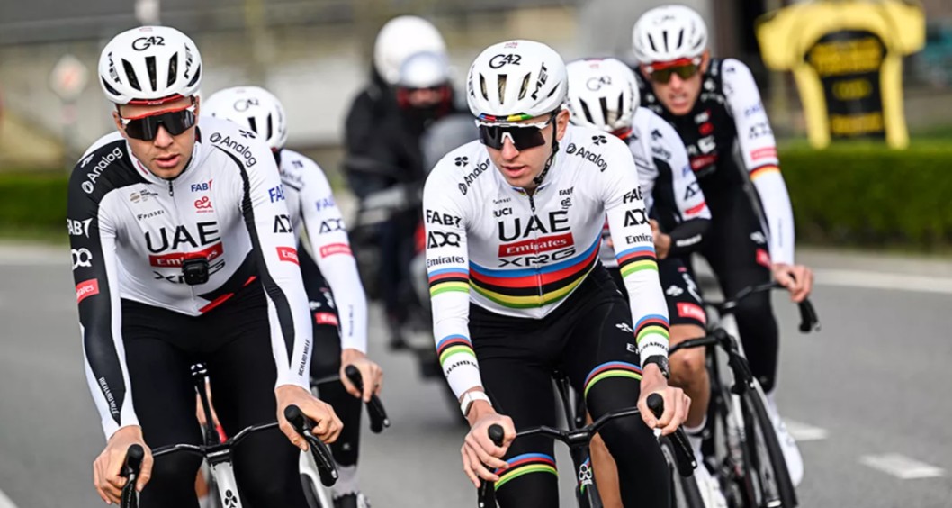girodociclismo.com.br tadej pogacar e wout van aert aceleram forte em treinos para o tour de flandres confira as imagens dos treinamentos image 10