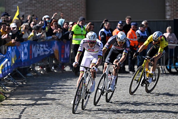 girodociclismo.com.br tour de flandres 2026 onde assistir ao vivo tadej pogacar mathieu van der poel e forte start list confira a previa da prova image