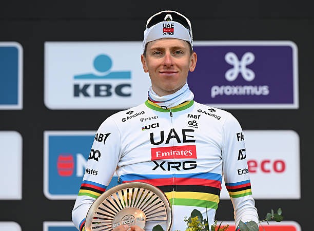 girodociclismo.com.br uae emirates anuncia equipe para o tour de flandres tadej pogacar lidera poderoso time estou animado para voltar a acao image