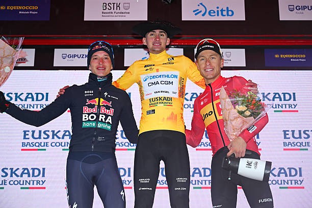 girodociclismo.com.br uma batalha entre tadej pogacar paul seixas e evenepoel lance armstrong comenta a liege bastogne liege assista o video image 1
