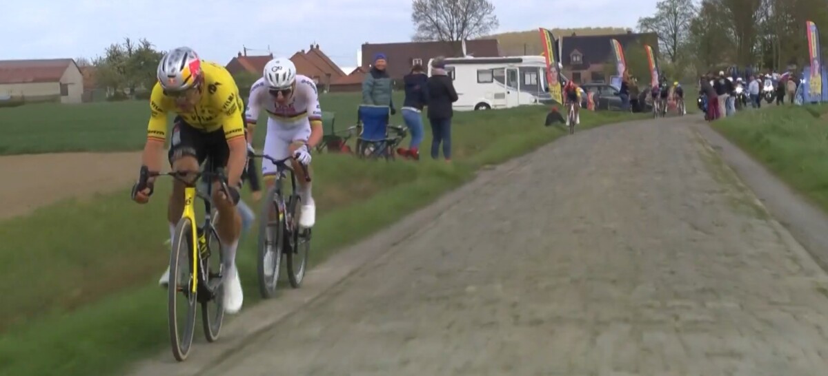 girodociclismo.com.br wout van aert bate tadej pogacar no sprint e vence a paris roubaix 2026 confira os resultados e a chegada image 3