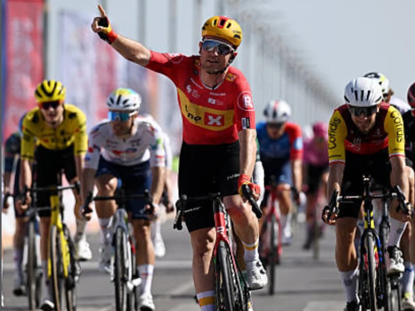 girodociclismo.com.br favoritos a maglia ciclamino no giro ditalia 2026 erlend blinka