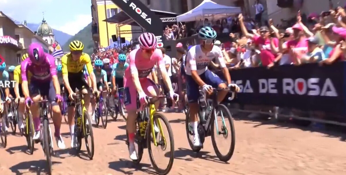 Giro d'Italia 2026: Afonso Eulálio fala antes da largada "hoje me assusta, vou ter que lutar de novo”, assista o vídeo 3 girodociclismo.com.br giro ditalia 2026 afonso eulalio analisa a dura 16a etapa hoje me assusta vou ter que lutar de novo assista o video image 1