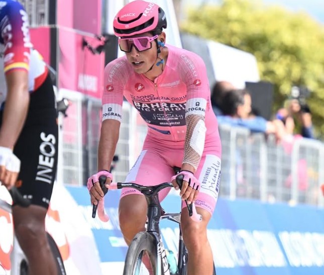 girodociclismo.com.br giro ditalia 2026 afonso eulalio aposta em mais um dia de resistencia amanha nao e tao dificil vou tentar sobreviver image 2