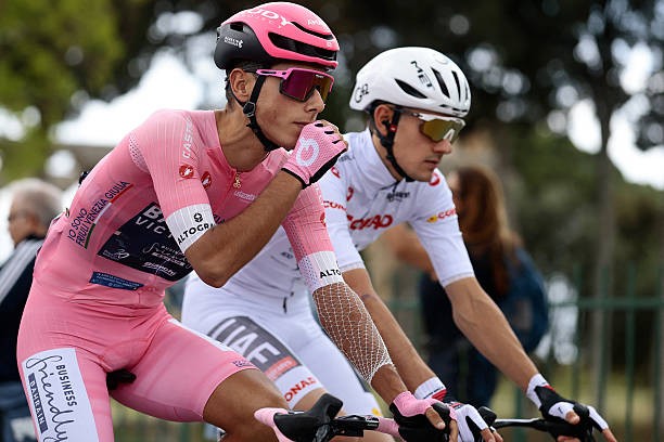 girodociclismo.com.br giro ditalia 2026 afonso eulalio concede entrevista vou tentar sofrer o maximo para tentar manter a maglia rosa assista o video image 1