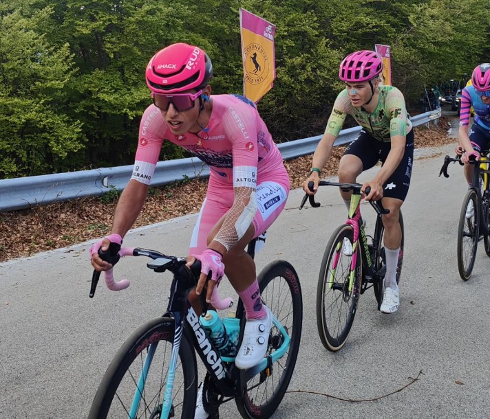 girodociclismo.com.br giro ditalia 2026 afonso eulalio fala apos manter a maglia rosa sofri ao maximo no final eu explodi assista entrevista image