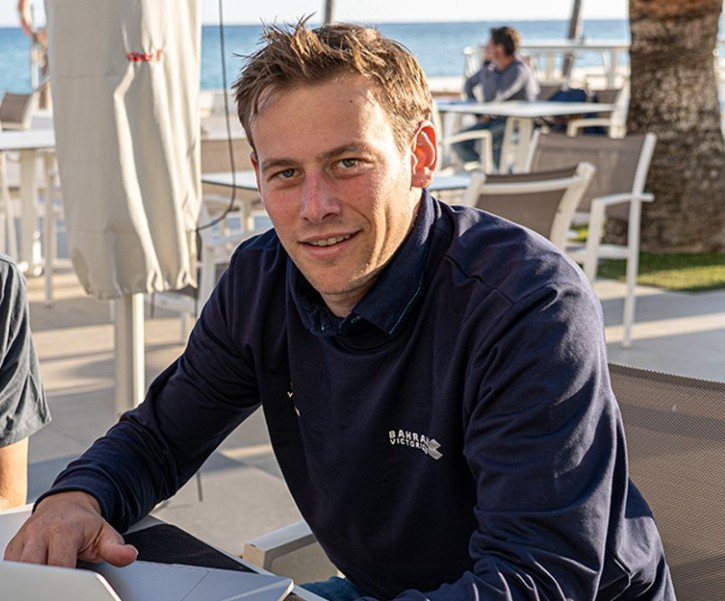 "Afonso Eulálio não vai entregar a vitória de graça" treinador da Bahrain Victorious revela bastidores do Maglia Rosa na equipe 1 girodociclismo.com.br giro ditalia 2026 afonso eulalio nao vai entregar a vitoria de graca treinador da bahrain victorious revela bastidores da detalhes image 5