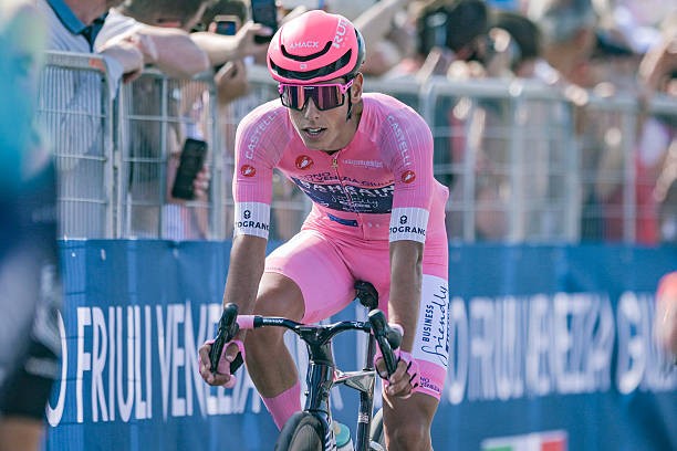"Afonso Eulálio não vai entregar a vitória de graça" treinador da Bahrain Victorious revela bastidores do Maglia Rosa na equipe 3 girodociclismo.com.br giro ditalia 2026 afonso eulalio nao vai entregar a vitoria de graca treinador da bahrain victorious revela bastidores da detalhes image