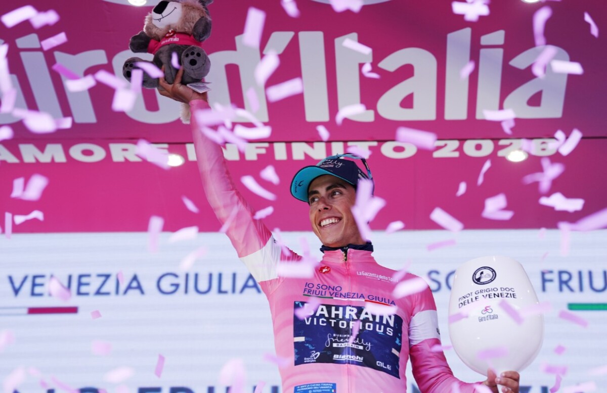 girodociclismo.com.br giro ditalia 2026 classificacao geral apos a 11a etapa afonso eulalio permanece na lideranca confira as classificacoes completas afonso eulalio podio giro