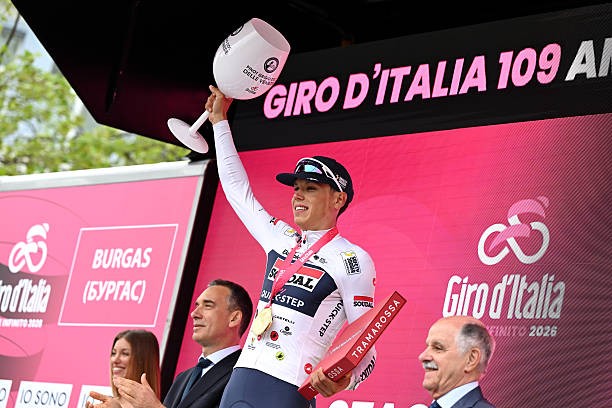 Giro d'Italia 2026: Classificação Geral após a 1ª etapa, Paul Magnier assume a Maglia Rosa, confira as classificações completas 16 girodociclismo.com.br giro ditalia 2026 classificacao geral apos a 1a etapa paul magnier assume a lideranca apos a vitoria confira as classificacoes completas image 2