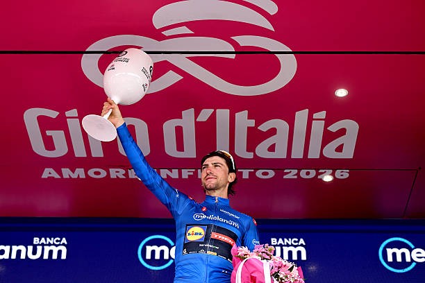 Giro d’Italia 2026: Classificação Geral após a 20ª etapa, Jonas Vingegaard é campeão, Afonso Eulálio é o Maglia Bianca, confira as classificações completas 4 girodociclismo.com.br giro ditalia 2026 classificacao geral apos a 20a etapa jonas vingegaard e campeao afonso eulalio maglia bianca confira as classificacoes completas image 2