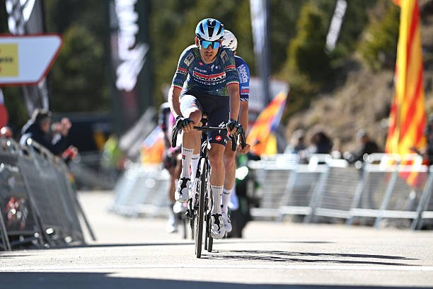 Giro d’Italia 2026: Favoritos à Classificação de Montanha, entenda a distribuição de pontos para a Maglia Azzurra 7 girodociclismo.com.br giro ditalia 2026 favoritos a camiza azzurra da classificacao de montanha entenda a distribuicao de pontos da competicao image 7