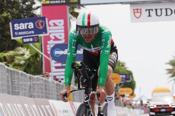 girodociclismo.com.br giro ditalia 2026 filippo granna vence a 10a etapa afonso eulalio mantem a maglia rosa confira os resultados e a chegada image 6