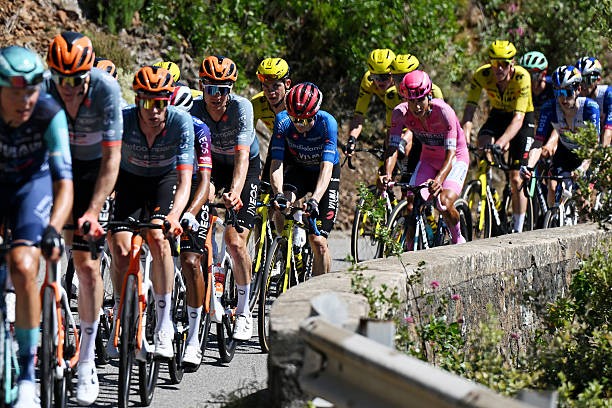 Giro d'Italia 2026: Jonas Vingegaard admite escolha errada de pneus "me arrependi, não me senti confiante" 2 girodociclismo.com.br giro ditalia 2026 jonas vingegaard admite escolha errada de pneus me arrependi da minha escolha nao me senti confiante image 4