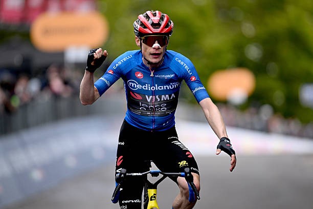 girodociclismo.com.br giro ditalia 2026 jonas vingegaard revela que enfrentou doenca durante a competicao image