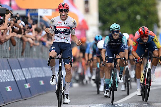 girodociclismo.com.br giro ditalia 2026 michael valgren vence a 18a etapa jonas vingegaard segue lider confira os resultados e a chegada image 18