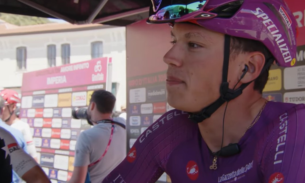 Giro d'Italia 2026: "Vamos tentar controlar o dia todo" Maglia Ciclamino revela estratégia para a etapa, assista o vídeo 1 girodociclismo.com.br giro ditalia 2026 paul magnier mira vitoria na 12a etapa e acredita em controle da soudal quick step image