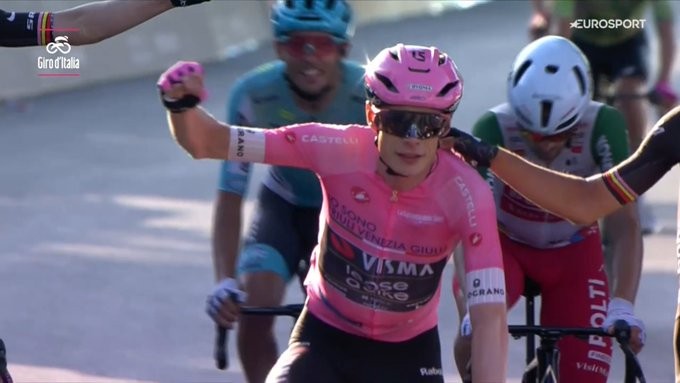 girodociclismo.com.br giro ditalia 2026 paul magnier vence 21a etapa jonas vingegaard e campeao confira os resultados e a chegada image 13