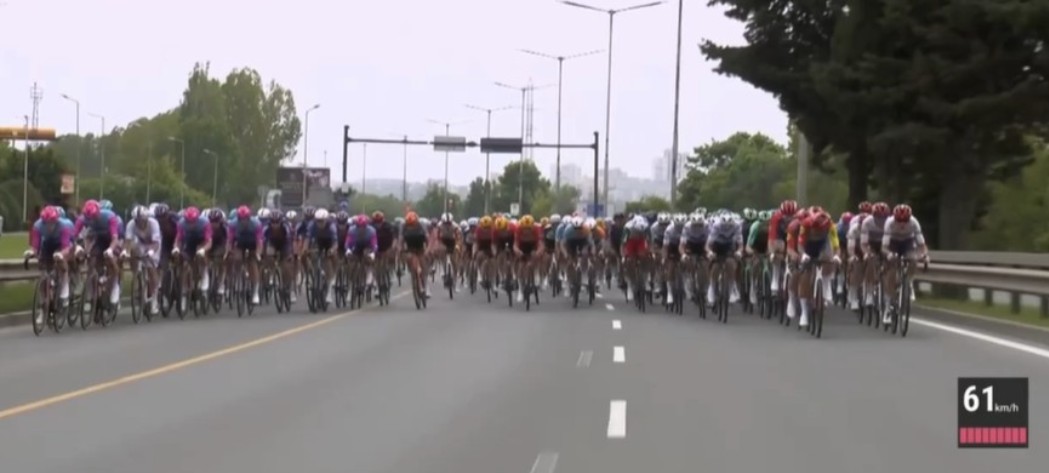 girodociclismo.com.br giro ditalia 2026 paul magnier vence a 1a etapa marcada por grande queda e assume a lideranca geral confira os resultados e a chegada image