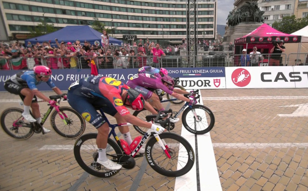 girodociclismo.com.br giro ditalia 2026 paul magnier vence a 3a etapa no pulo confira os resultados e a chegada image 8