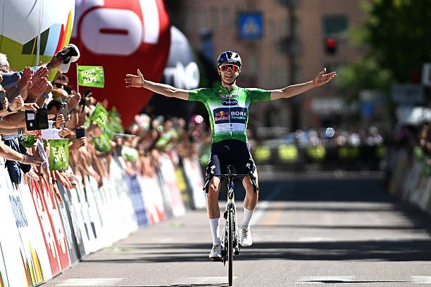 girodociclismo.com.br giro ditalia 2026 quem derrotara jonas vingegaard confira a lista dos favoritos a maglia rosa image 1