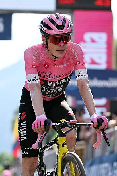 girodociclismo.com.br giro ditalia 2026 sepp kuss vence a 19a etapa jonas vingegaard mantem a maglia rosa confira os resultados e a chegada image