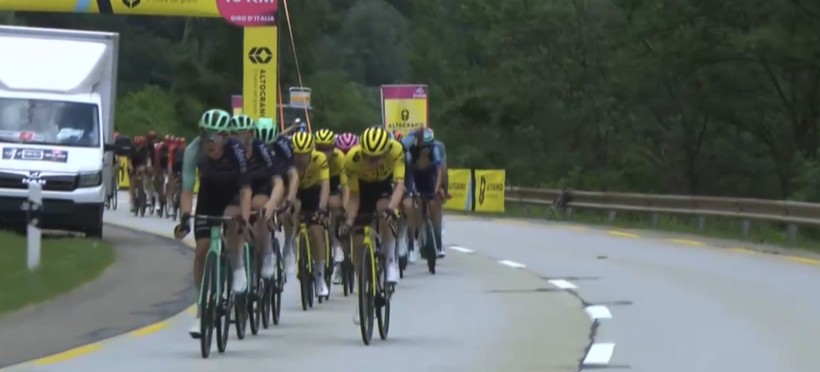 Giro d’Italia 2026: Jonas Vingegaard vence a 16ª etapa e amplia a liderança, confira os resultados e a chegada 5 girodociclismo.com.br giro ditalia 2026 vence a 16a etapa jonas vingegaard segue lider confira os resultados e a chegada image 8