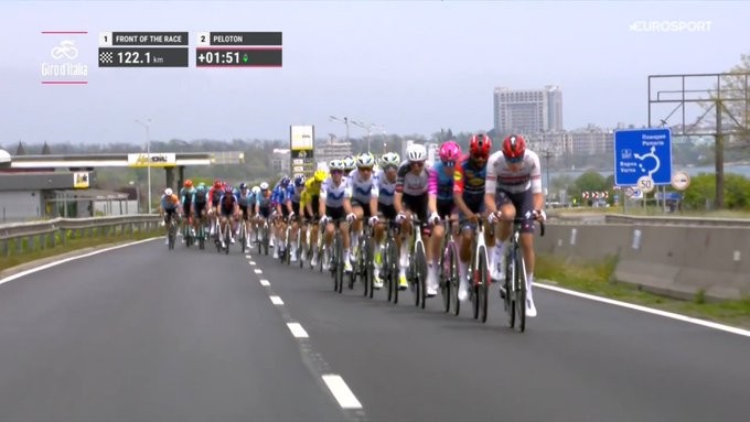 girodociclismo.com.br giro ditalia 2026 vence a 1a etapa e assume a lideranca geral confira os resultados e a chegada image 4