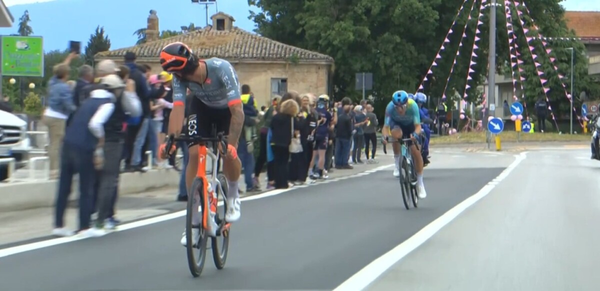 girodociclismo.com.br giro ditalia 2026 vence a 8a etapa afonso eulalio mantem a maglia rosa confira os resultados e a chegada image 2