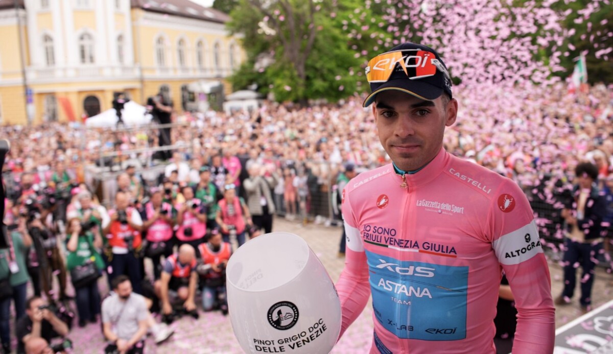 Guillermo Thomas Silva, quem é o Maglia Rosa do Giro d'Italia 2026 "tentei jogar futebol, mas voltei ao ciclismo" 1 girodociclismo.com.br guillermo thomas silva vive sonho cor de rosa e desembarca na italia como lider do giro ditalia image
