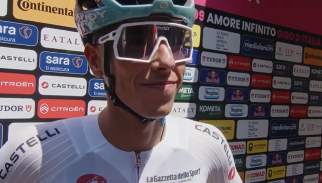 Giro d'Italia 2026: Afonso Eulálio fala antes da largada "hoje me assusta, vou ter que lutar de novo”, assista o vídeo 1 girodociclismo.com.br image image 47