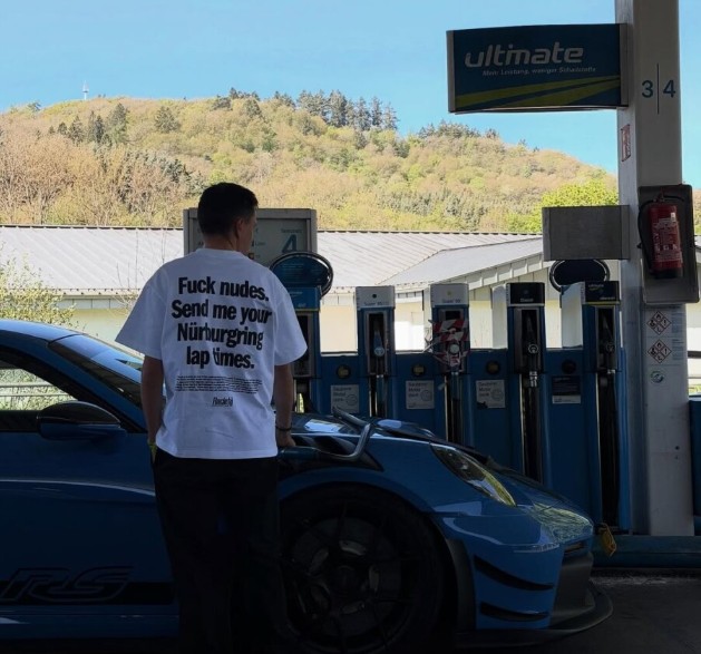 girodociclismo.com.br joao almeida reage a video de tom pidcock em potente carro esportivo me mandem seus tempos em nurburgring image 2