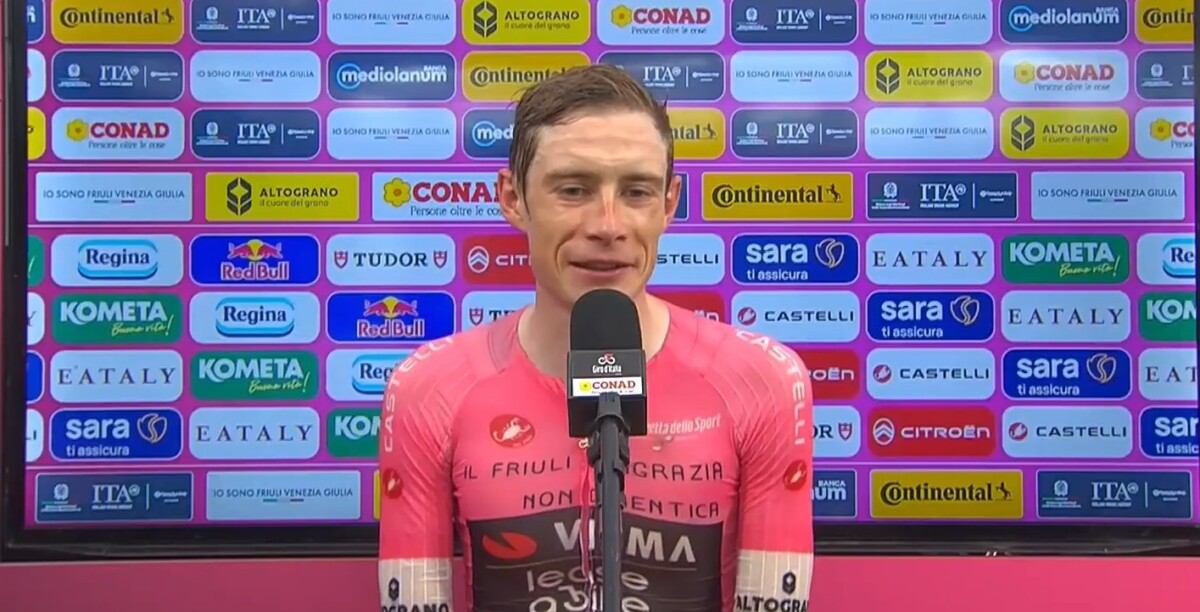 Jonas Vingegaard admite mudança de estratégia na etapa decisiva do Giro "tivemos que improvisar, o plano não era esse", assista o vídeo 1 girodociclismo.com.br jonas vingegaard fecha giro com mais uma vitoria image