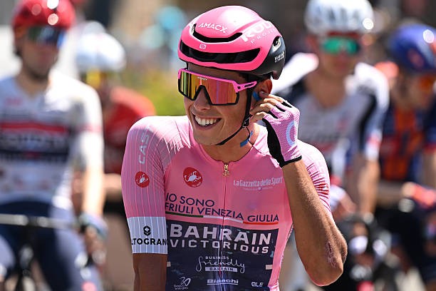 girodociclismo.com.br jonas vingegaard vestira a maglia rosa afonso eulalio ficara entre os 3 ou 5 primeiros ex diretor de lance armstrong analisa a decisiva etapa do giro image 4