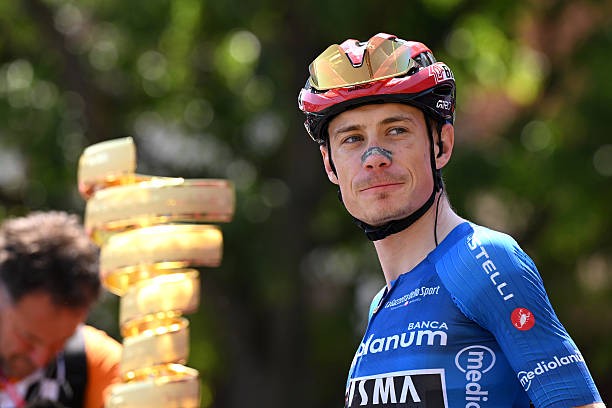girodociclismo.com.br jonas vingegaard vestira a maglia rosa afonso eulalio ficara entre os 3 ou 5 primeiros ex diretor de lance armstrong analisa a decisiva etapa do giro image