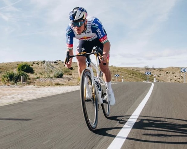 Remco Evenepoel ficará sem competir por 68 dias, Red Bull BORA revela nova preparação para o Tour de France 4 girodociclismo.com.br remco evenepoel ficara sem competir por 68 dias red bull bora revela nova preparacao para o tour de france image 5