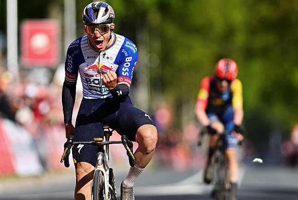girodociclismo.com.br remco evenepoel magoou muitas pessoas era insustentavel medico da soudal quick step abre o jogo sobre a saida de evenepoel image 1