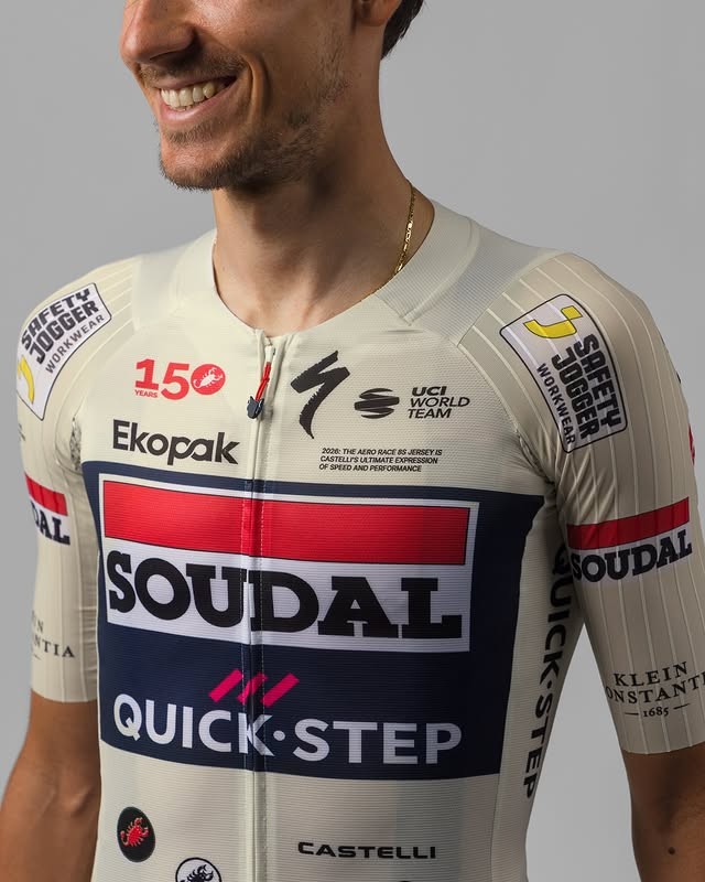 girodociclismo.com.br soudal quick step tera uniforme completamente modificado no giro ditalia assista o video de apresentacao image 3