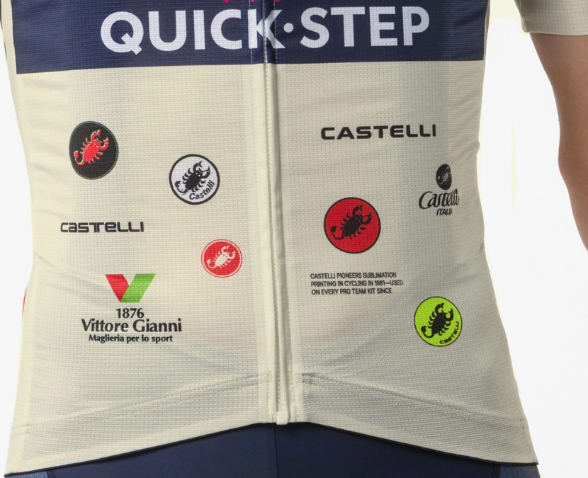 girodociclismo.com.br soudal quick step tera uniforme completamente modificado no giro ditalia assista o video image 2
