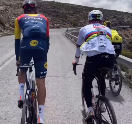 girodociclismo.com.br tadej pogacar e juan ayuso flagrados treinando juntos espanhol enfrentara joao almeida em junho assista o video image 2