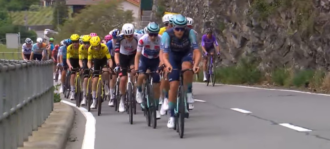 Tour de Romandie 2026: Tadej Pogacar imbatível vence a 5ª etapa e confirma vitória final, confira os resultados e a chegada 6 girodociclismo.com.br tour de romandie 2026 tadej pogacar vence a 5a etapa e e campeao confira os resultados e a chegada image 6