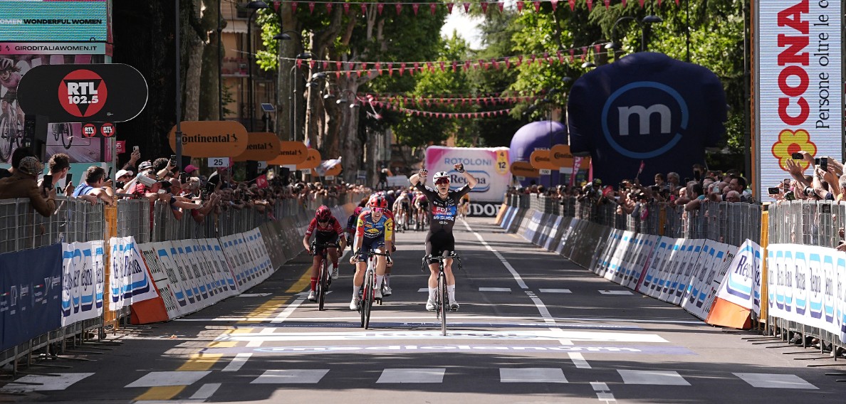 girodociclismo.com.br celia gery vence a 7a etapa do giro ditalia feminino elisa borghini amplia a lideranca confira os resultados e a chegada image 15