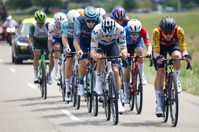 Critérium du Dauphiné: Fuga triunfa e Anthon Charmig vence a 2ª etapa, Alex Baudin segue líder, confira os resultados e a chegada 3 girodociclismo.com.br criterium du dauphine 2026 alex baudin vence a 2a etapa e assume a lideranca confira os resultados e a chegada image 10