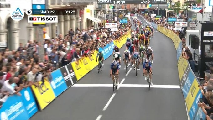 Critérium du Dauphiné: Fuga triunfa e Anthon Charmig vence a 2ª etapa, Alex Baudin segue líder, confira os resultados e a chegada 12 girodociclismo.com.br criterium du dauphine fuga triunfa e anthon charmig vence a 2a etapa alex baudin segue lider confira os resultados e a chegada image 4