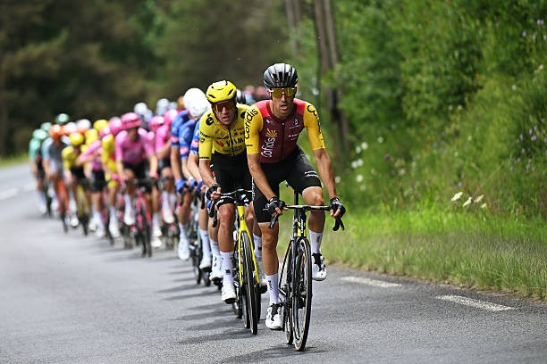 girodociclismo.com.br criterium du dauphine fuga triunfa e anthon charmig vence a 4a etapa alex baudin segue lider confira os resultados e a chegada image 7