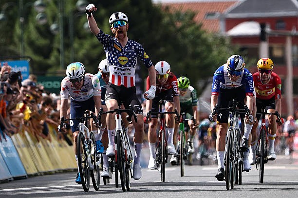 girodociclismo.com.br criterium du dauphine fuga triunfa e quinn simmons vence a 4a etapa alex baudin segue lider confira os resultados e a chegada image