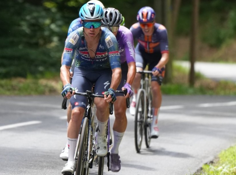 girodociclismo.com.br criterium du dauphine vence a 5a etapa alex baudin resiste na lideranca confira os resultados e a chegada image 3