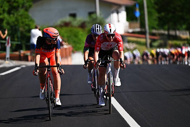 Elisa Balsamo vence a 3ª etapa do Giro d'Italia Feminino, confira os resultados e a chegada 4 girodociclismo.com.br elisa balsamo vence a 3a etapa do giro ditalia feminino e amplia dominio image 13