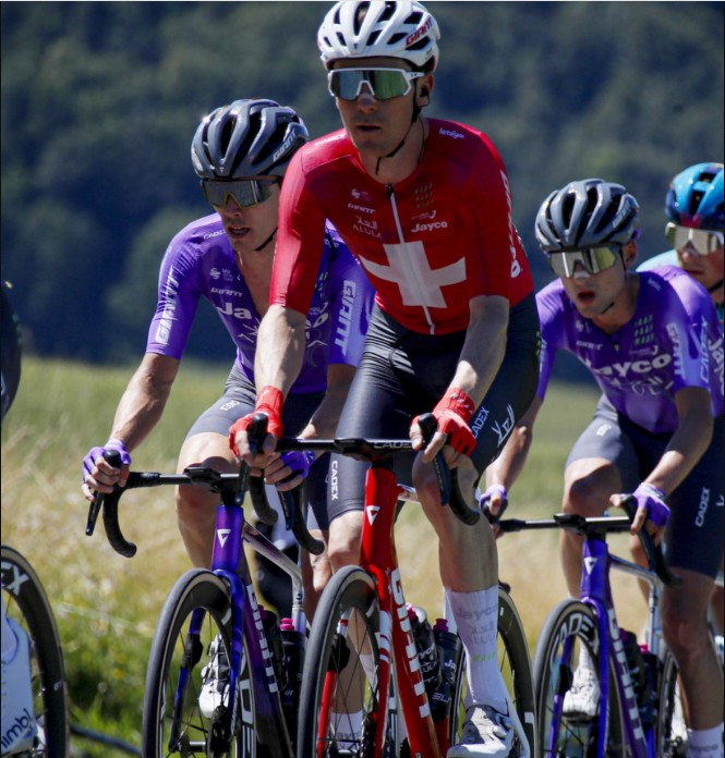 girodociclismo.com.br final inacreditavel no gp gippingen ciclista do worldtour vence durante queda confira os resultados e chegada image 6
